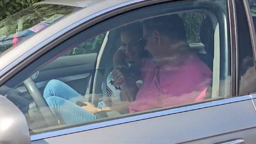 Teodora i Taki u kolima