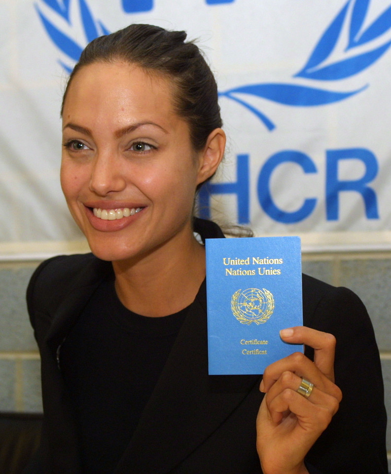 Angelina Jolie z certyfikatem UNHCR