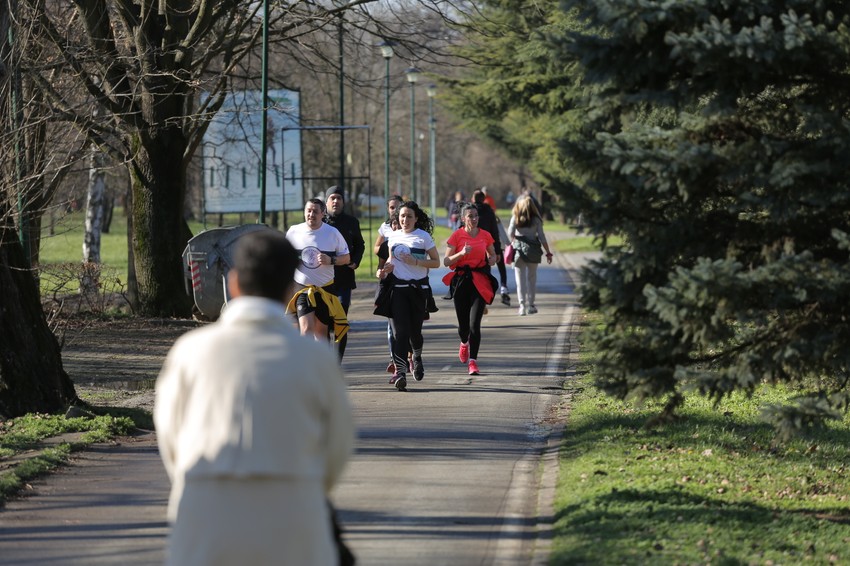 U sredu toplo, promenjivo oblačno i suvo vreme