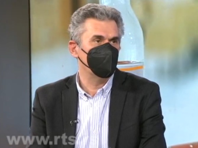 Dr Dušan Popadić odgovorio je na pitanje da li duže traje imunitet stečen vakcinacijom ili zaražavanjem