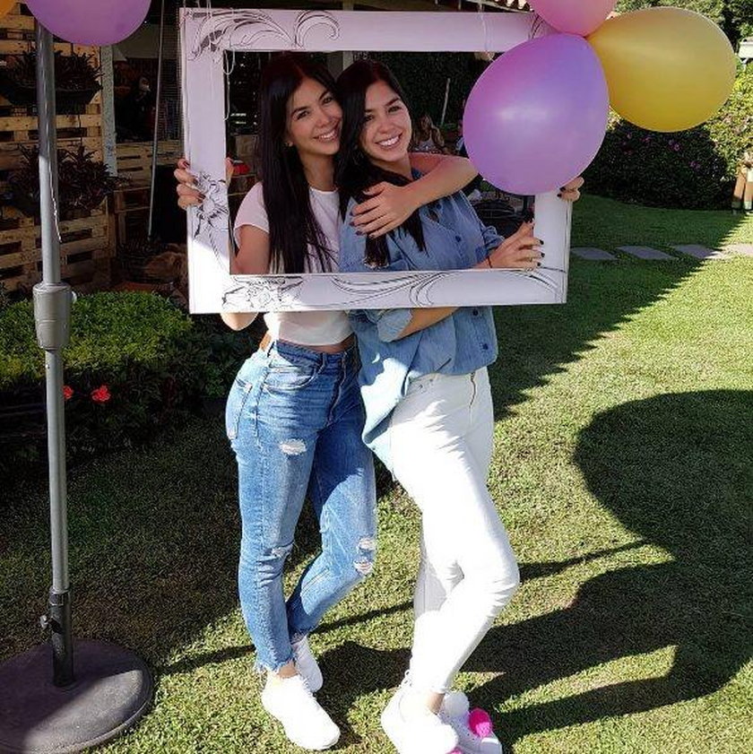 Camila i Mariana Davalos