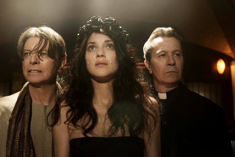 'The Next Day' – kadry z kontrowersyjnego klipu