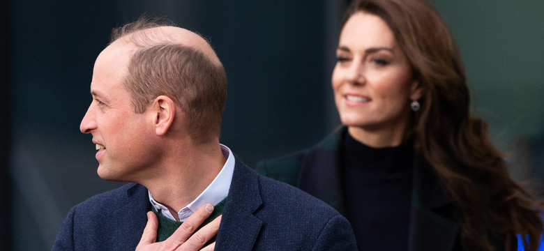 Książę William i księżna Kate zostali zapytani o książkę Harry'ego. Znamienna reakcja 