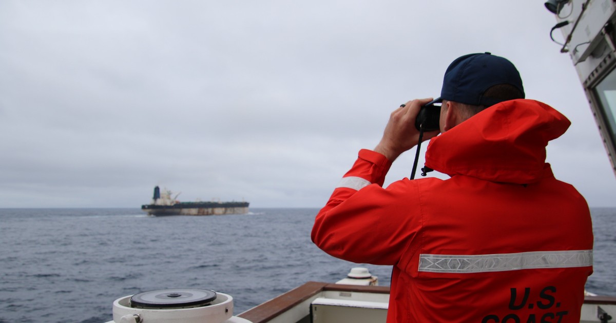 Trump pręży muskuły. Oceaniczna operacja to cios w prestiż Putina