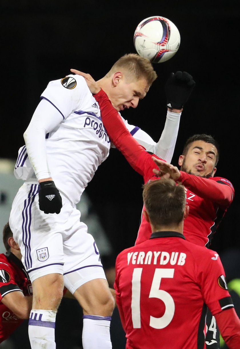 Łukasz Teodorczyk zawstydził Lewandowskiego. Znów trafia w LE!