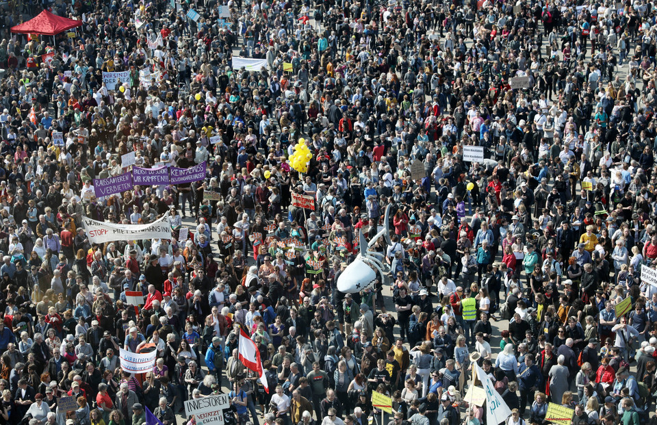 Berlin: manifestacja przeciw wysokim czynszom