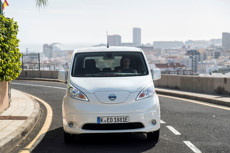 Nissan eNV200 Dzień w przyszłości TEST samochody