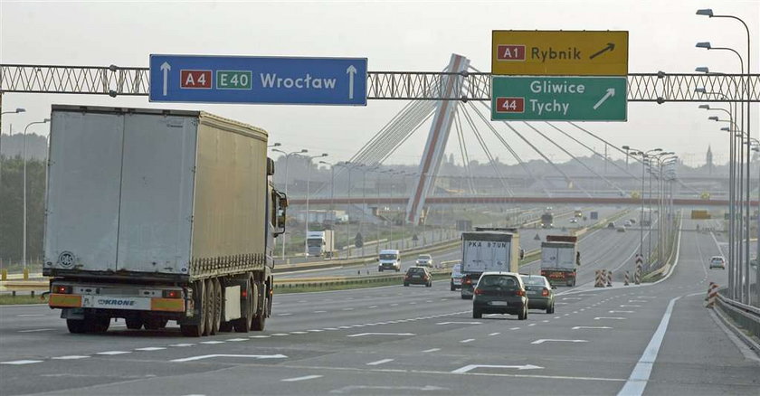 Minister każe nam płacić za autostradę