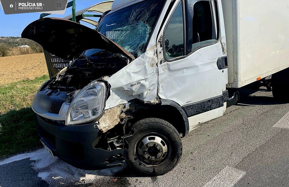 Pri nehode v okrese Vranov nad Topľou zomrel motorkár. 