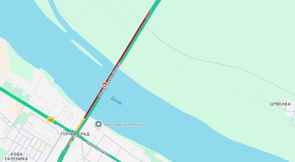 Gužva na Pupinovom mostu zbog sudara kamiona