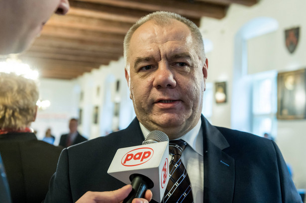 Minister pytany, jaka powinna być polska polityka wobec Rosji, zaznaczył że rząd polski nie ma wątpliwości, jaki jest charakter władzy w Rosji. "Naszym zadaniem jest przekonywać naszych partnerów w UE, NATO, że polityka ustępstw wobec Putina to jest zła polityka" - powiedział Sasin.