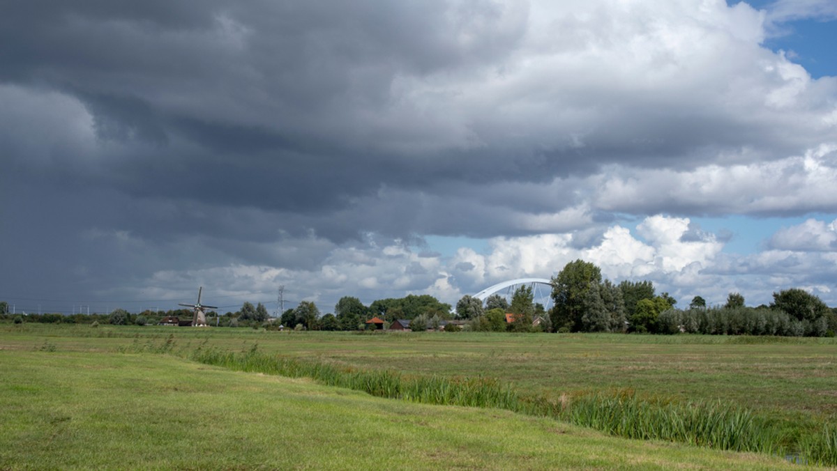 Front atmosferyczny nad Polską - prognoza pogody na wtorek