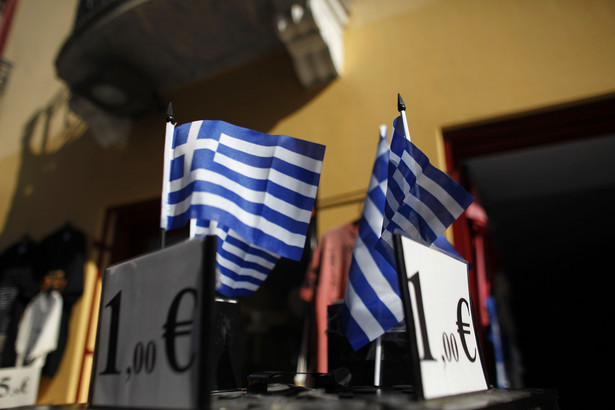 Flagi Grecji za 1 euro, fot. Kostas Tsironis/Bloomberg