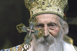 Majka satima čekala PATRIJARHA PAVLA ispred crkve da ga pita da ODRŽI OPELO NJENOM SINU KOJI SE UBIO: Rekao joj je samo ove 3 REČI koje treba svima da nam odzvanjaju u glavi