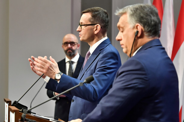 Morawiecki po spotkaniu z Orbanem: Rozporządzenie o praworządności grozi rozpadem UE. Nie zawahamy się użyć weta dla dobra całej UE