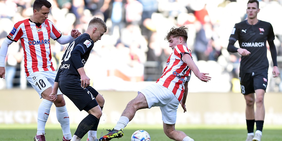 W noworocznym treningu Cracovia pokonała Cracovię II 5:3.