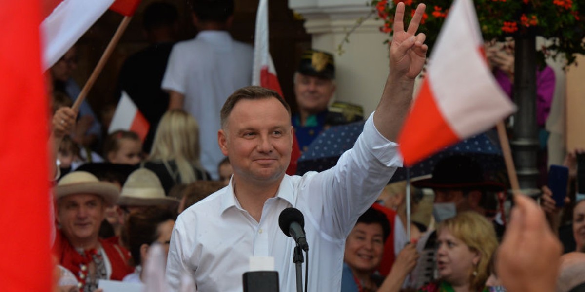 Andrzej Duda zdobył najwięcej głosów w I turze wyborów prezydenckich, a w II turze zmierzy się o prezydenturę z Rafałem Trzaskowskim