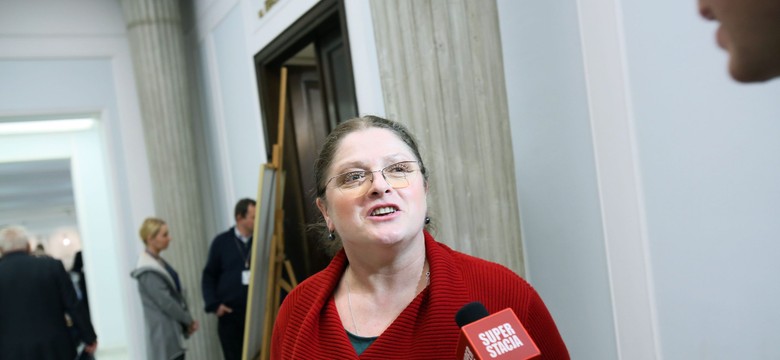 Krystyna Pawłowicz o problemie uchodźców: Nie chciałabym, żeby moja głowa była zatknięta na płocie