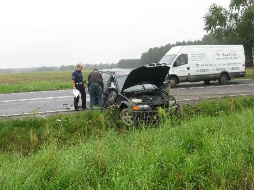 Ciężarna z nogą w gipsie wjechała w pieszych. 1 osoba nie żyje