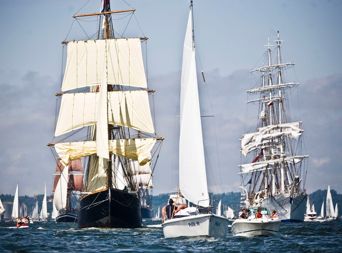 W gdyńskim porcie gościło 106 największych żaglowców świata. Na niedzielę zaplanowano paradę żaglowców na wodach Zatoki Gdanskiej