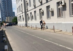 Kasper kod Mine u poseti