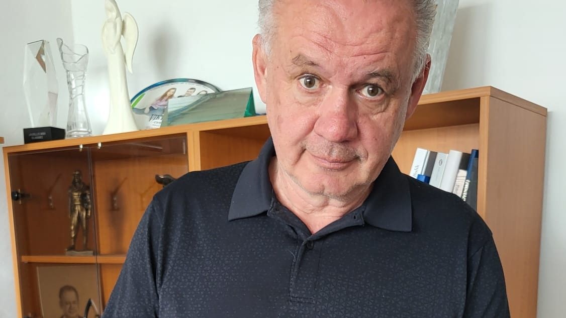 Exprezident Andrej Kiska zaplatil za misku čerešní 5 eur. 