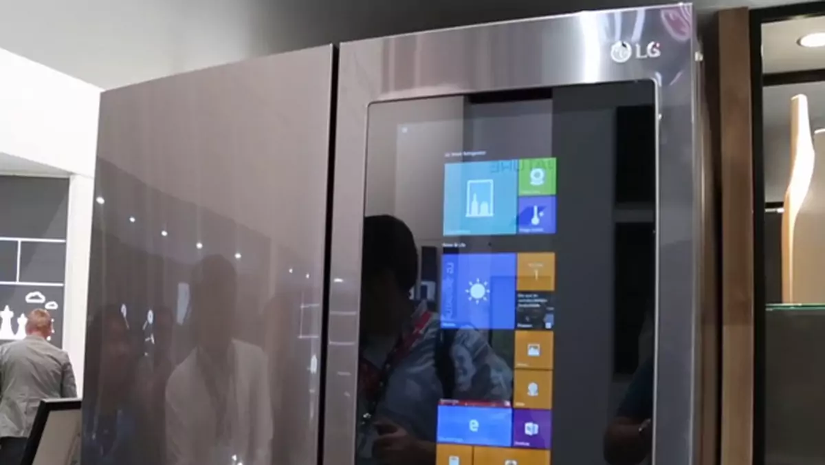 LG Smart InstaView - lodówka z Cortaną i 21,5-calowym panelem dotykowym (IFA 2016)