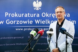 Bąkiewicz miał usłyszeć zarzut. Prokurator mówi "nie"