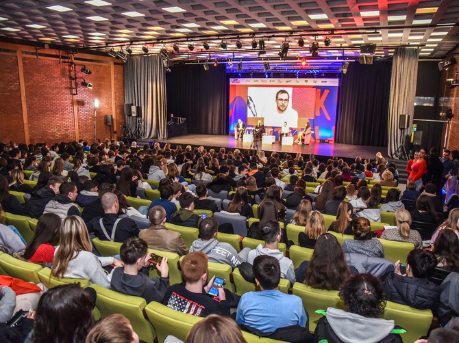 Teen talk konferencija