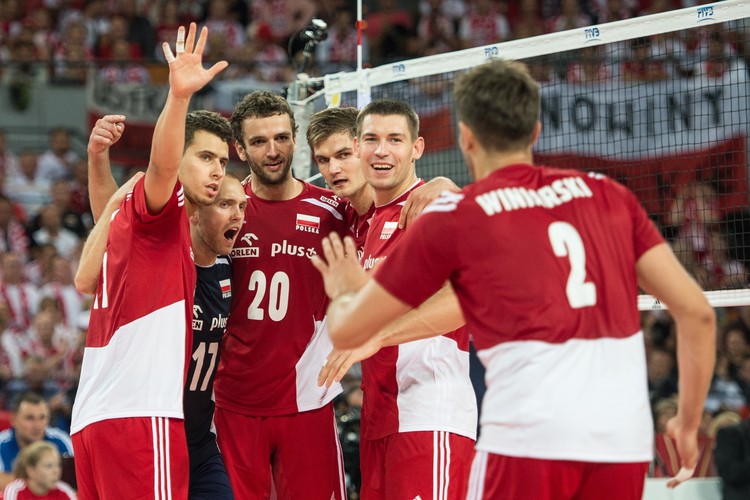 'Biało-czerwoni idą jak burza. Nasi siatkarze nie przegrali nawet seta