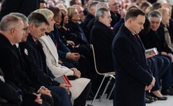 Nominacja generalska dla płk. Ryszarda Kuklińskiego. Prezydent wręczył też odznaczenia państwowe