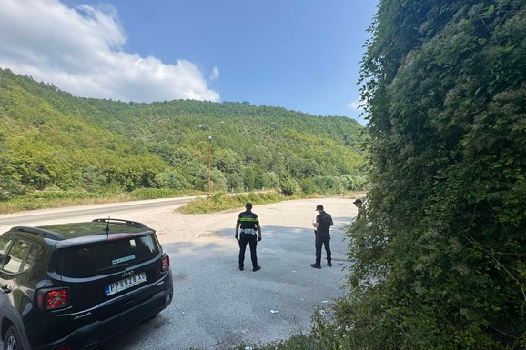 PLJUŠTE KAZNE NA PUTU KA MORU! Policijski dronovi vrebaju iz vazduha kod Prijepolja: Ako uradite OVO, nećete se dobro provesti (FOTO)