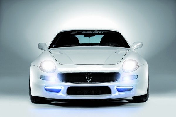 Nowe spoilery, nowe felgi ...