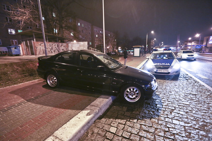 Zalany wsiadł za kółko. Auto stoczyło się ze skarpy