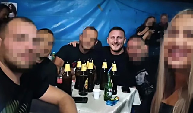Goran Maksimović sa ženom i prijateljima