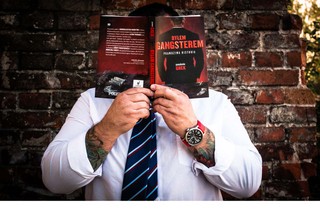 W latach 90. był gangsterem. Dziś opowiada: Najważniejsi policjanci torbę za mną nosili