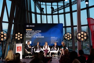 Kobiety na ścieżkach kariery i nie tylko: wiara w siebie pomaga podejmować właściwe decyzje