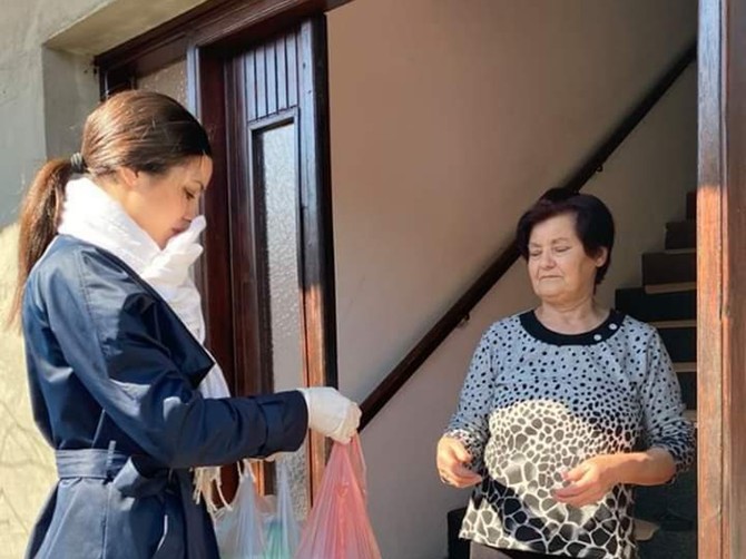 Adrijana Savić pomaže svojim sugrađanima