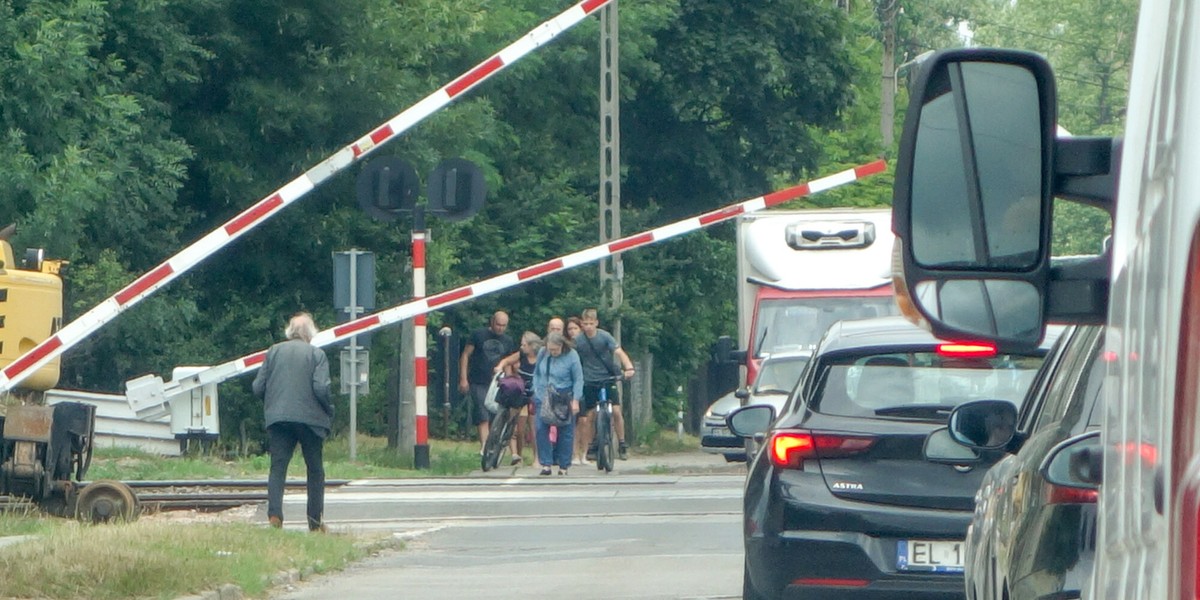 Policja sprawdzi, czy kierowcy znają zasadę kąta prostego