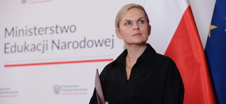 Od 1 września nauczyciele bez części wynagrodzenia. Związki rozgoryczone