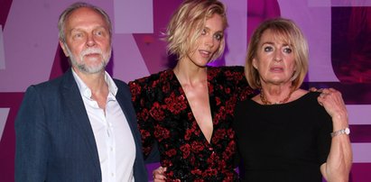 Anja Rubik z rodzicami. Musieli pękać z dumy