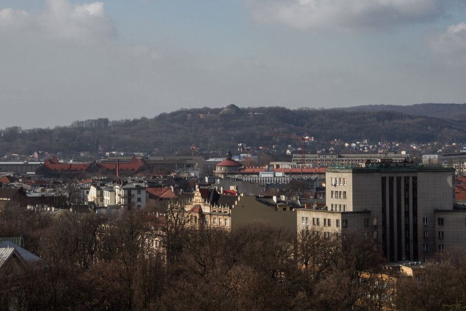 Szare niebo nad Krakowem