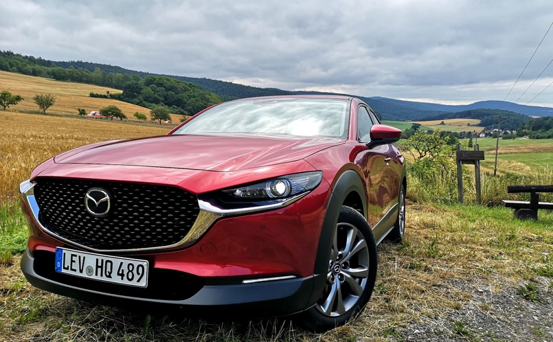 Mazda CX-30 walczy o tytuł "World Car of the Year 2020"