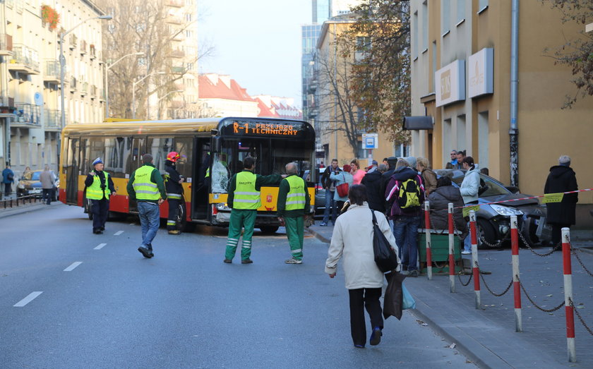 Wypadek autobusu na Mokotowie