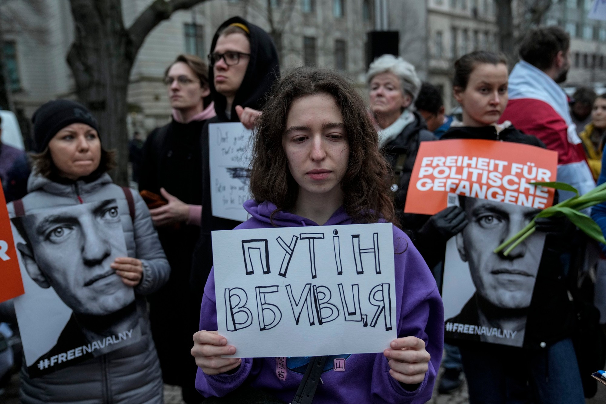 Zhromaždenie na počesť ruského opozičného lídra Alexeja Navaľného sa uskutočnilo aj v Berlíne.