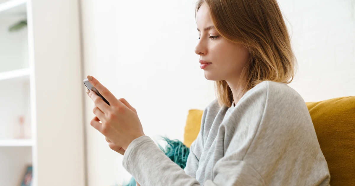 Uwaga na fałszywe SMS-y od kurierów. Oszuści podszywają się pod InPost i DPD