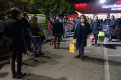 1200 euro za ucieczkę taksówką z Mediolanu do Rzymu przed koronawirusem