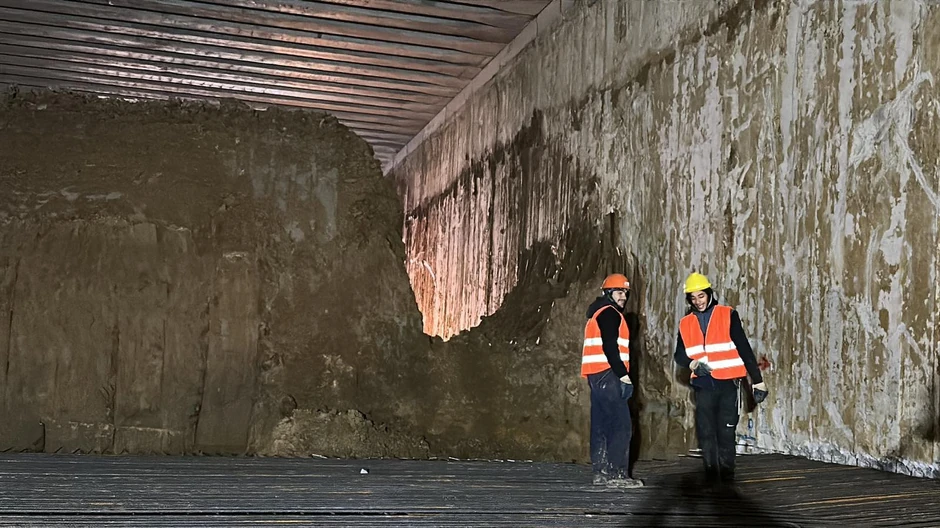 Probijen tunel " Beli potok"