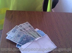 Ukradła matce zapomogę dla powodzian