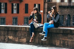 Uważaj! We Florencji początek akcji przeciw jedzeniu prowiantu przy zabytkach. Podobna akcja ruszy w Rzymie